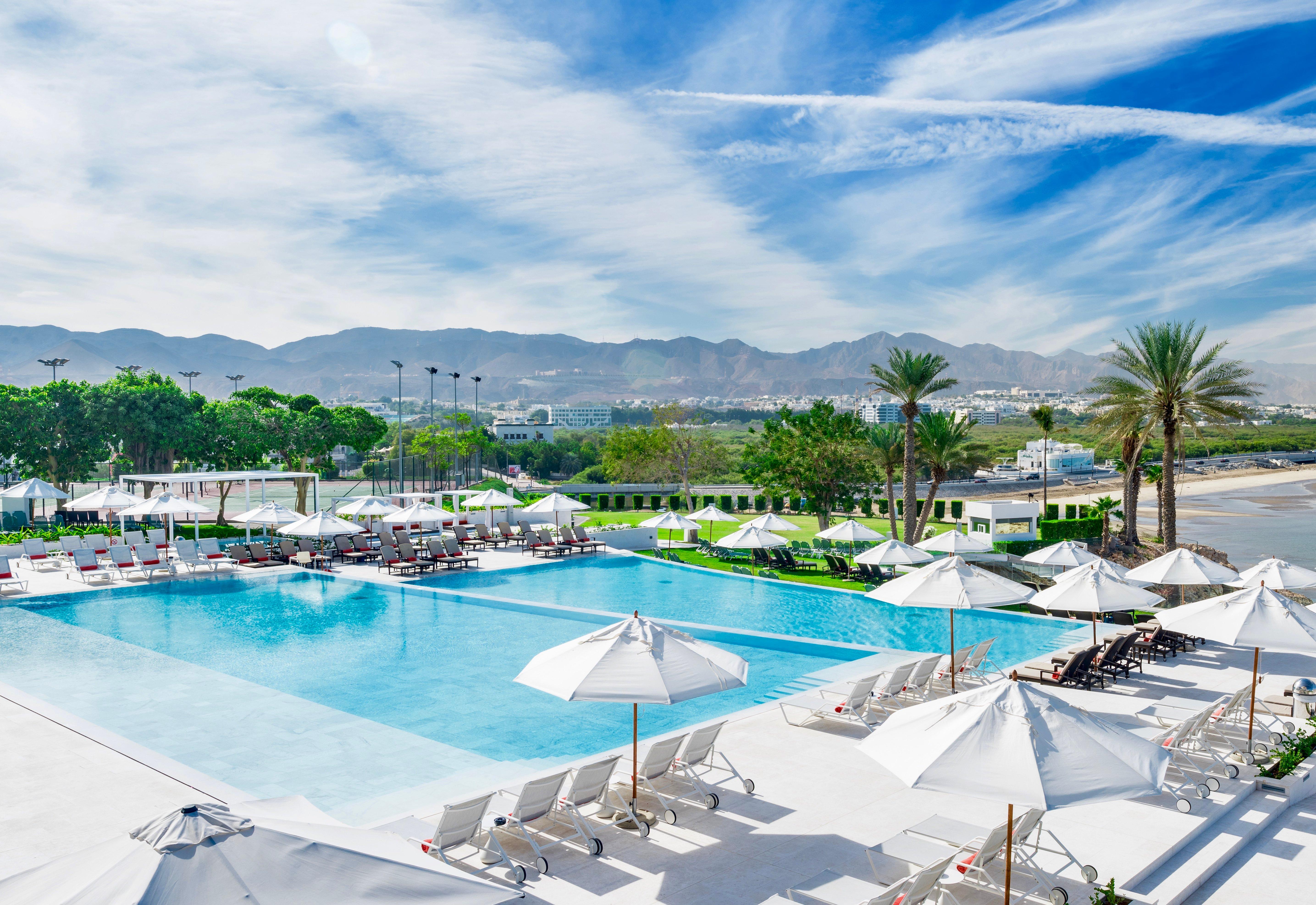Hotel Crowne Plaza Muscat By Ihg Esterno foto