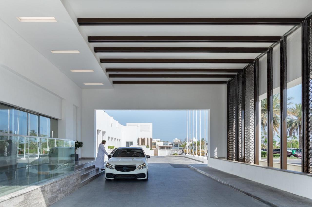 Hotel Crowne Plaza Muscat By Ihg Esterno foto