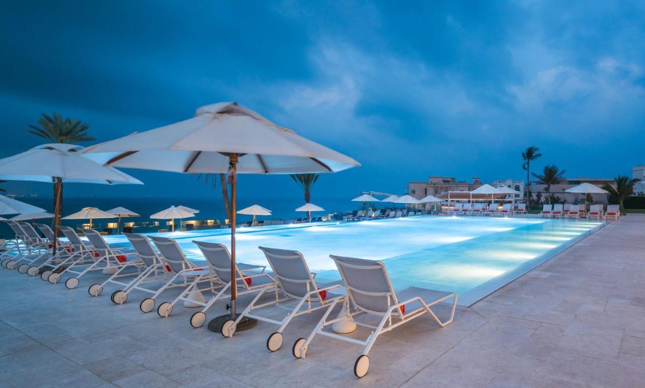 Hotel Crowne Plaza Muscat By Ihg Esterno foto